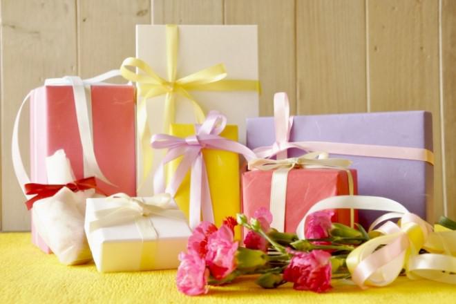 キャバ嬢が喜ぶプレゼントって!?チェックしておきたい相場やオススメ品★
