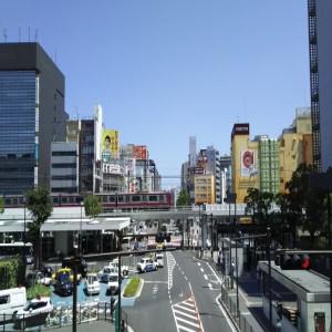 川崎で夜遊びするなら安くて楽しいガールズバーがオススメ!!